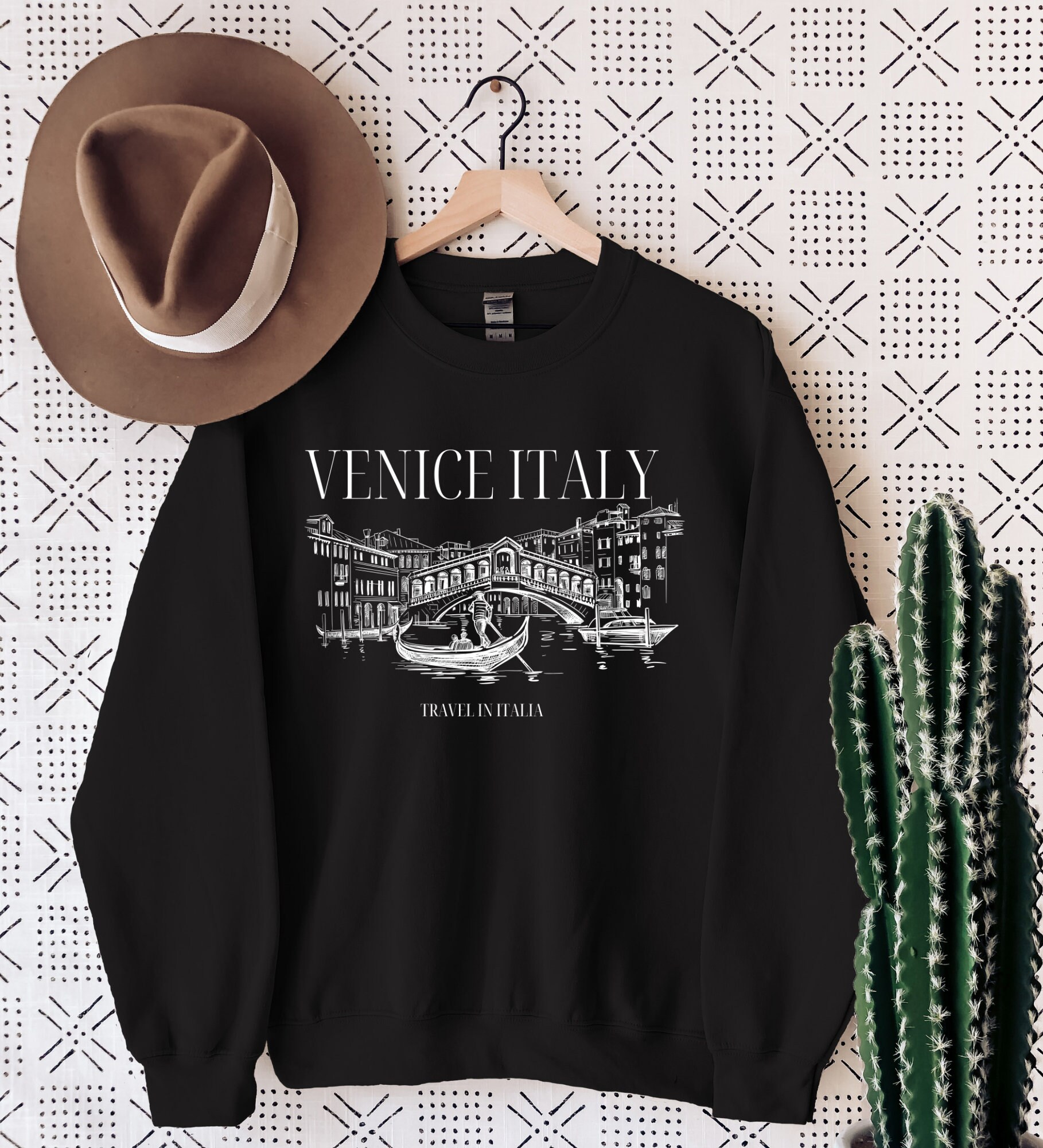 Discover Venice Italy Sweater, Venice Travel Sweater, Italy Sweater, Rome Sweatshirt, Comfy Womens Sweater, Italia Crewneck, Love Italy Sweater