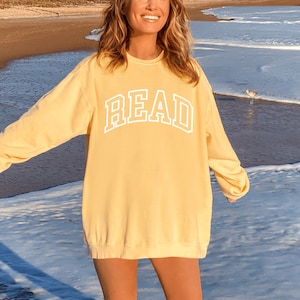 Read Comfort Colors Sweatshirt, Bookish Crewneck, Reading Sweatshirt, Booklover Gift, Book Sweatshirt,  Library Sweater, Gift for Librarian