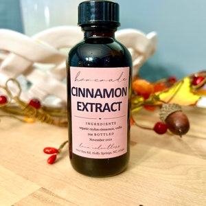 100% pure cinnamon extract, homemade cinnamon extract, cinnamon extract, pure cinnamon extract, cinnamon baking, cinnamon flavoring, extract