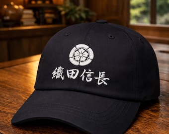 Boné bordado com o brasão do clã Oda Nobunaga, estilo daimyo samurai shogun japonês.