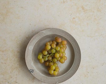 Light beige vinyl photography surface for flat lays, cook books and social content.