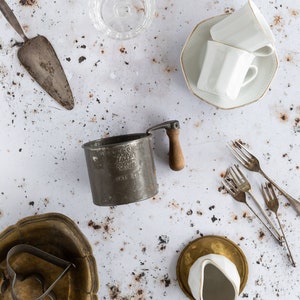 White backdrop, food photography backdrop, white rust, rust backdrop, photography background, vinyl backdrops, foodbackdrop, photobackdrop