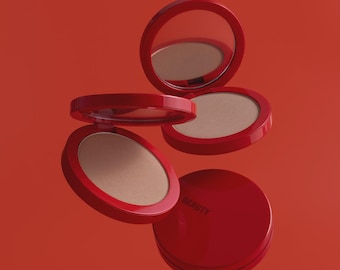 Red solid color vinyl product photography backdrop printed in the Netherlands.