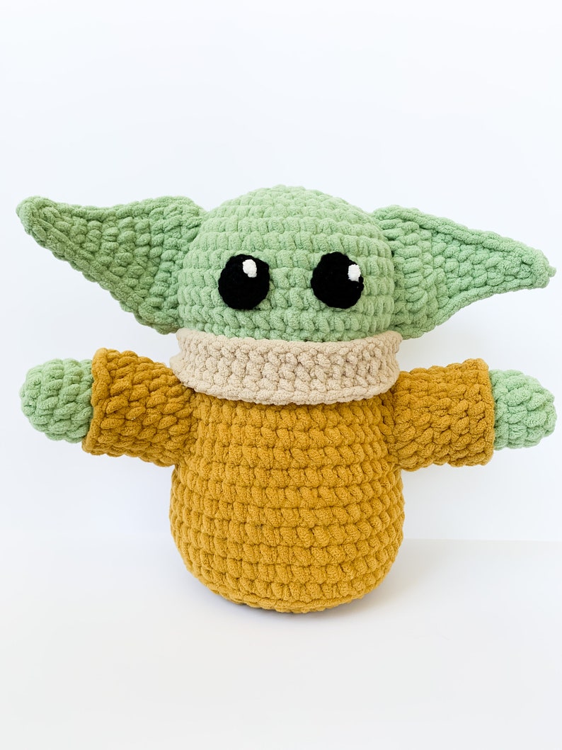 Grogu Baby Yoda from the Mandalorian Crochet Pattern PDF image 1