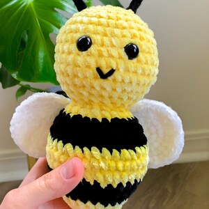 Velvet Bee Amigurumi Crochet Pattern PDF - Easy DIY Toy Design - Etsy