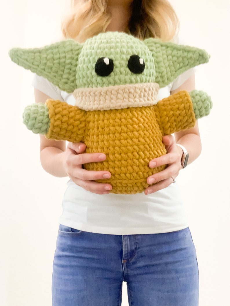 Grogu Baby Yoda from the Mandalorian Crochet Pattern PDF image 5