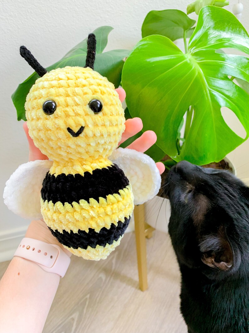 Velvet Bee Amigurumi Crochet Pattern PDF - Easy DIY Toy Design - Etsy