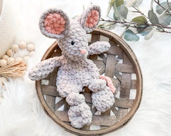 Mouse Snuggler Lovey, Baby Lovey Blanket, Cottage Core Baby Shower Gift, Security Blanket, Gender Neutral Baby Gift, Woodland Nursery