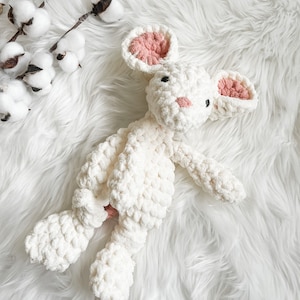 Mouse Snuggler Lovey, Baby Lovey Blanket, Cottage Core Baby Shower Gift, Security Blanket, Gender Neutral Baby Gift, Woodland Nursery