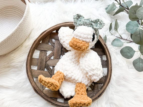 Duck Baby Lovey Snuggler, Baby Soft Toy, Girl Baby Gift, Crochet Duck Toy, Security Blanket, Crochet Della Duck Toy, Baby Shower Gift