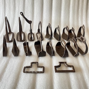 Vintage Iron Horse Stirrups Hand Forged Horse Paddal Foot Rest 19 Piece Home Decor