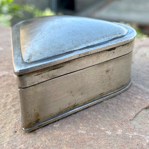 Old Antique Original shops Fine Silver Heart Shaped KumKum Tikka Box Rare Mughal Islamic Box Home Decor