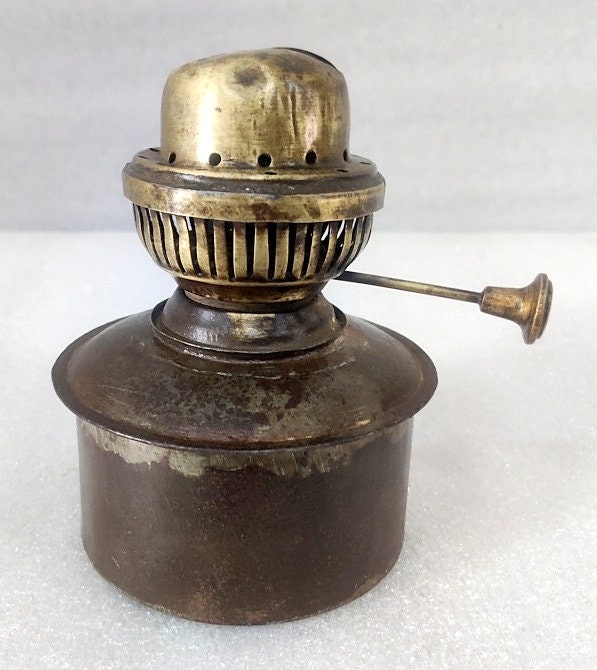 Vintage Old Collectible Iron Oil Lamp & Light Brass Burner,kerosene Oil