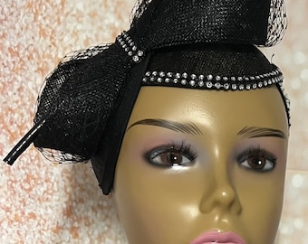 Magnifique fascinateur demi-chapeau noir Sinamay Bling pour les mariages, l'église, les goûters et les occasions spéciales