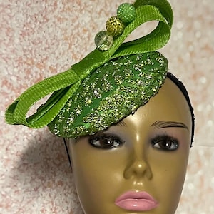 Vintage Lime Green Floral Pillbox Hat Avant Garde Fascinator Lime Pillbox Hat - Etsy main image 3