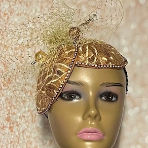 Demi-chapeau bibi en dentelle dorée, mariage, église, goûters et autres occasions spéciales image 8
