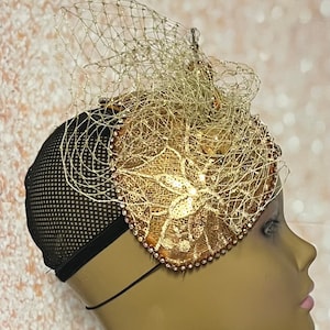 Demi-chapeau bibi en dentelle dorée, mariage, église, goûters et autres occasions spéciales image 6