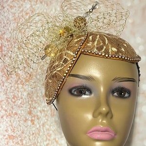 Demi-chapeau bibi en dentelle dorée, mariage, église, goûters et autres occasions spéciales image 1
