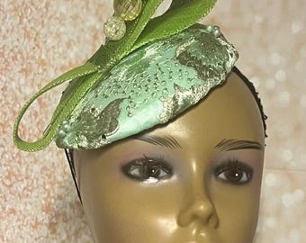 Vintage Howard Hanlon Originals Hat Sage Green Faux Fur ribbon 1950s louise green main image 4