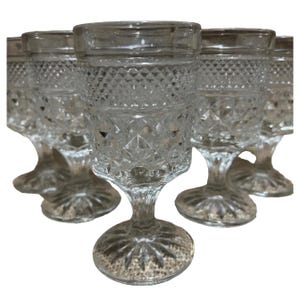 Vintage Set of 6 Crystal Goblet Pedestal Glasses 5.5&quot; Molded Retro Elegant Decor