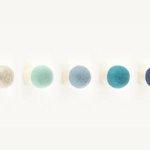 Ocean blue wool wall hooks, set of 5 hooks, boy nursery decor, hat wall, Minimalist Hook, towel hook, coat rack, knob, handmade wall decor