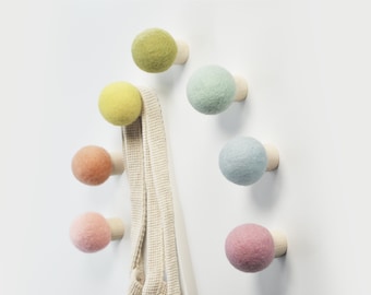 Pastel Rainbow Set of 7 round wood and wool wall coat hooks, rainbow wall art, decorative wall hooks for kids