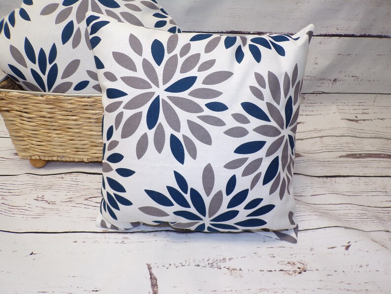 Floral Couch Pillow Floral Decorative Pillow Blue Floral Throw Pillow Floral Home Decor Floral Cushion Cover Floral Accent Pillow