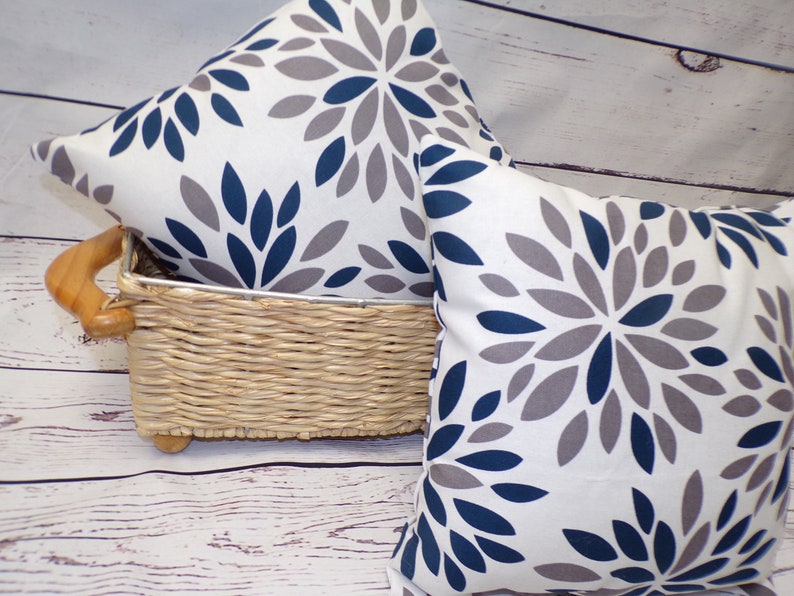 Floral Couch Pillow Floral Decorative Pillow Blue Floral Throw Pillow Floral Home Decor Floral Cushion Cover Floral Accent Pillow
