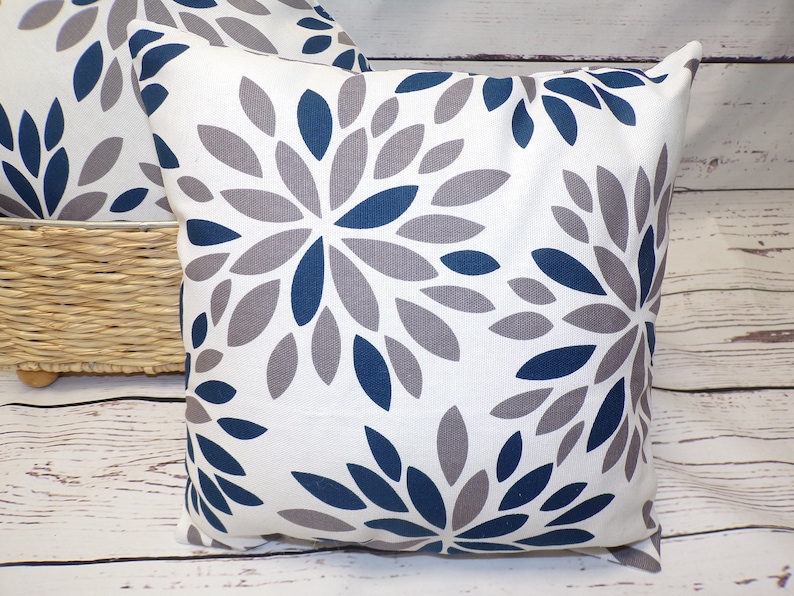 Floral Couch Pillow Floral Decorative Pillow Blue Floral Throw Pillow Floral Home Decor Floral Cushion Cover Floral Accent Pillow