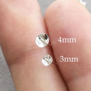 4 szt. 3 mm/4 mm kolczyki z kulką/perłą ze srebra próby 925, z kołkiem, sztyft z podwójnymi wycięciami, oprawa kolczyków, wyprodukowano w USA