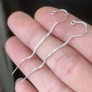 Örhängen i U-formad lådkedja i 925 sterlingsilver med öppen ring, 1/2, örhängesdetaljer