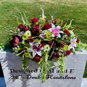 Burgundy-Pink-Green Cemetery Saddle, Flowers for the Cemetery, Memorial Day Saddle, Sympathy Flowers, Cemetery Flowers, Gravesite Flowers