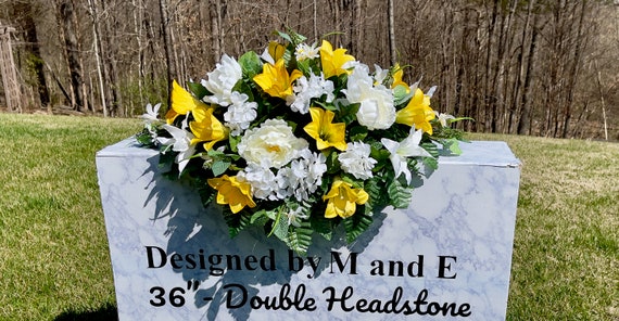 Yellow-White Cemetery Saddle, Flowers for the Cemetery, Memorial Day Saddle, Sympathy Flowers, Cemetery Flowers, Gravesite Flowers