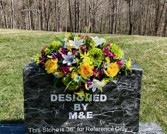Green-Pink-Yellow-White Cemetery Saddle, Flowers for Cemetery, Memorial Day Saddle, Sympathy Flowers, Cemetery Flowers, Gravesite Flowers