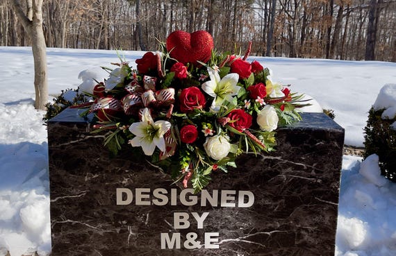 Big Valentine Heart with Bow Cemetery Saddle, Flowers for the Cemetery, Memorial Day, Sympathy Flowers, Cemetery Flowers, Gravesite Flowers