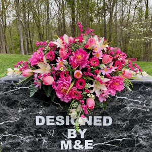 Bright Pink&#39;s Cemetery Saddle, Flowers for the Cemetery, Memorial Day Saddle, Sympathy Flowers, Cemetery Flowers, Gravesite Flowers