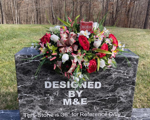 XOXO Valentine Day Cemetery Saddle, Flowers for the Cemetery, Memorial Day, Sympathy Flowers, Cemetery Flowers, Gravesite Flowers