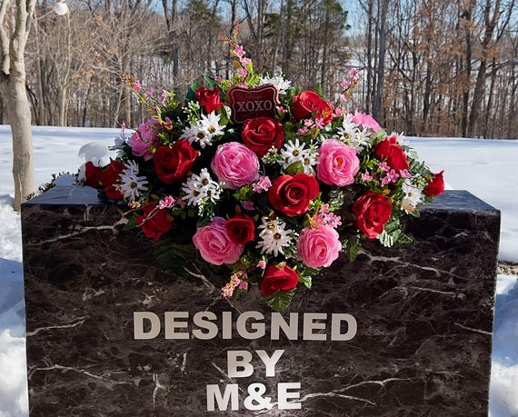 XOXO Valentine Cemetery Saddle, Flowers for the Cemetery, Memorial Day, Sympathy Flowers, Cemetery Flowers, Gravesite Flowers