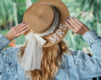Future Mrs Sun Hat Personalized Floppy Hats for Bride Custom Sun Hat Mrs Gift For Wife Anniversary Gift Birthday Gift for Her Bridal Sun Hat
