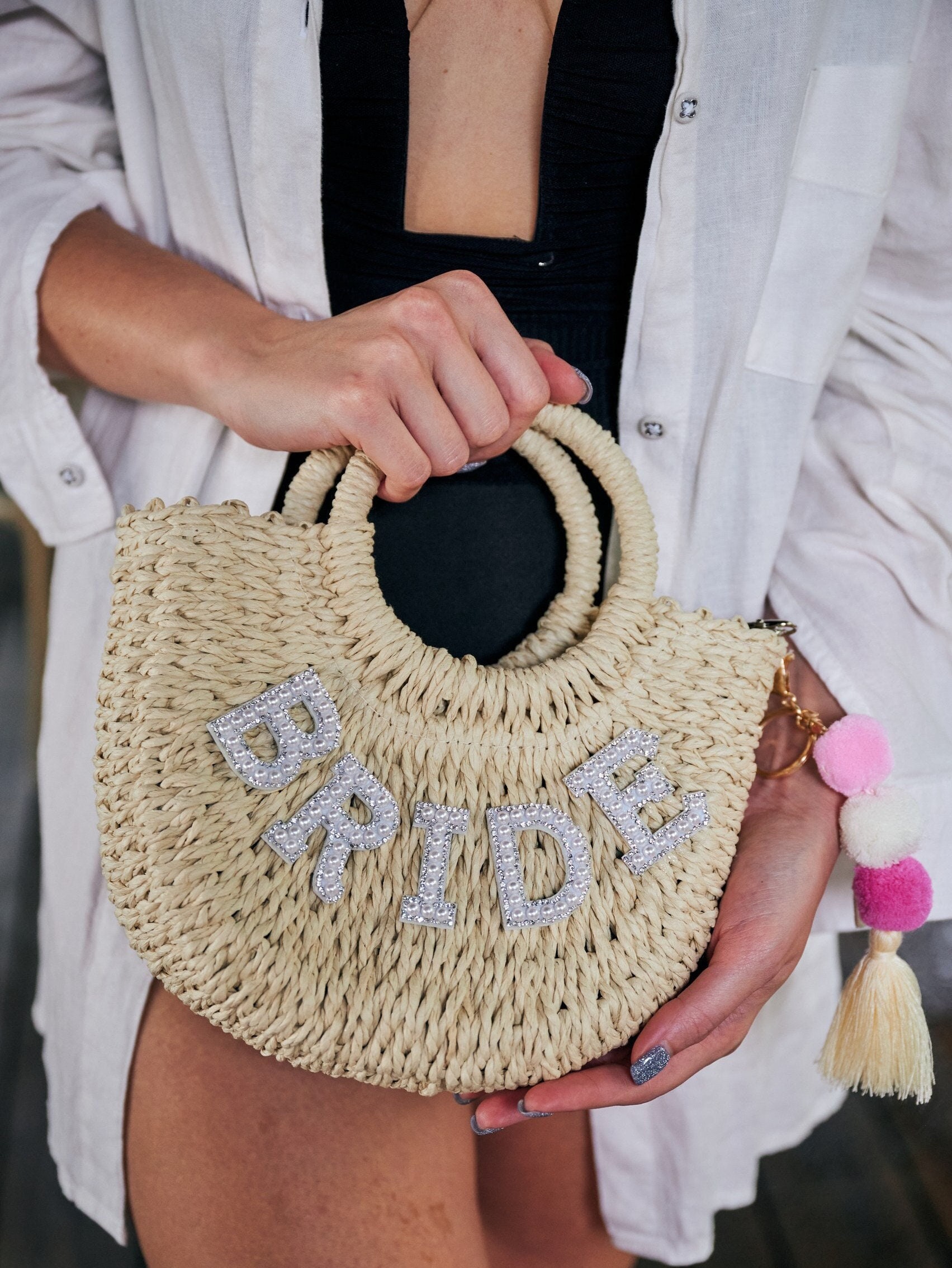 Bridal Pearl Handbag Personalized Gift For Bride Shoulder Straw Bag Beach Bag for Bride Wifey Straw Bag Gift For Wife Custom Bag for Bride