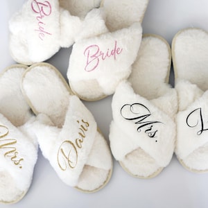 Bride White Slippers Personalized Gift for Bride Wedding Day Slippers Future Mrs Fluffy Slippers Bachelorette Party Fluffy Slippers Bridal