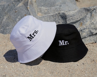 Mr Mrs Bucket Hats Embroidered Bucket Hats For Couple King Queen Matching Bucket Hats Unisex Bucket Hats Wedding Gift Bachelorette Party