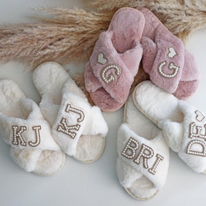 Bridesmaids Fluffy Slippers White Slippers Bridesmaids Proposal Bachelorette Party Sleepover Party Slippers Maid Of Honor Gift Slippers