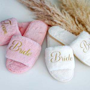 Customized Fluffy Slippers Team Bride Bachelorette Party Slippers Maid of Honor Gift Babe Personalized Gift for Bridesmaids Wedding Slippers