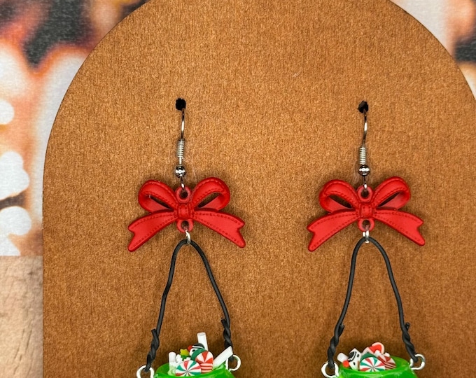 Green Creepmas Trick or Treat Earrings