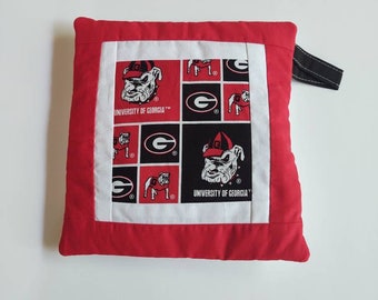 Georgia Bulldogs Pot Holder, Handcrafted, Wall Hanger Cotton Quilt, Handsewn Quilt, Handstitched Quilt, Gee's Bend Quilt