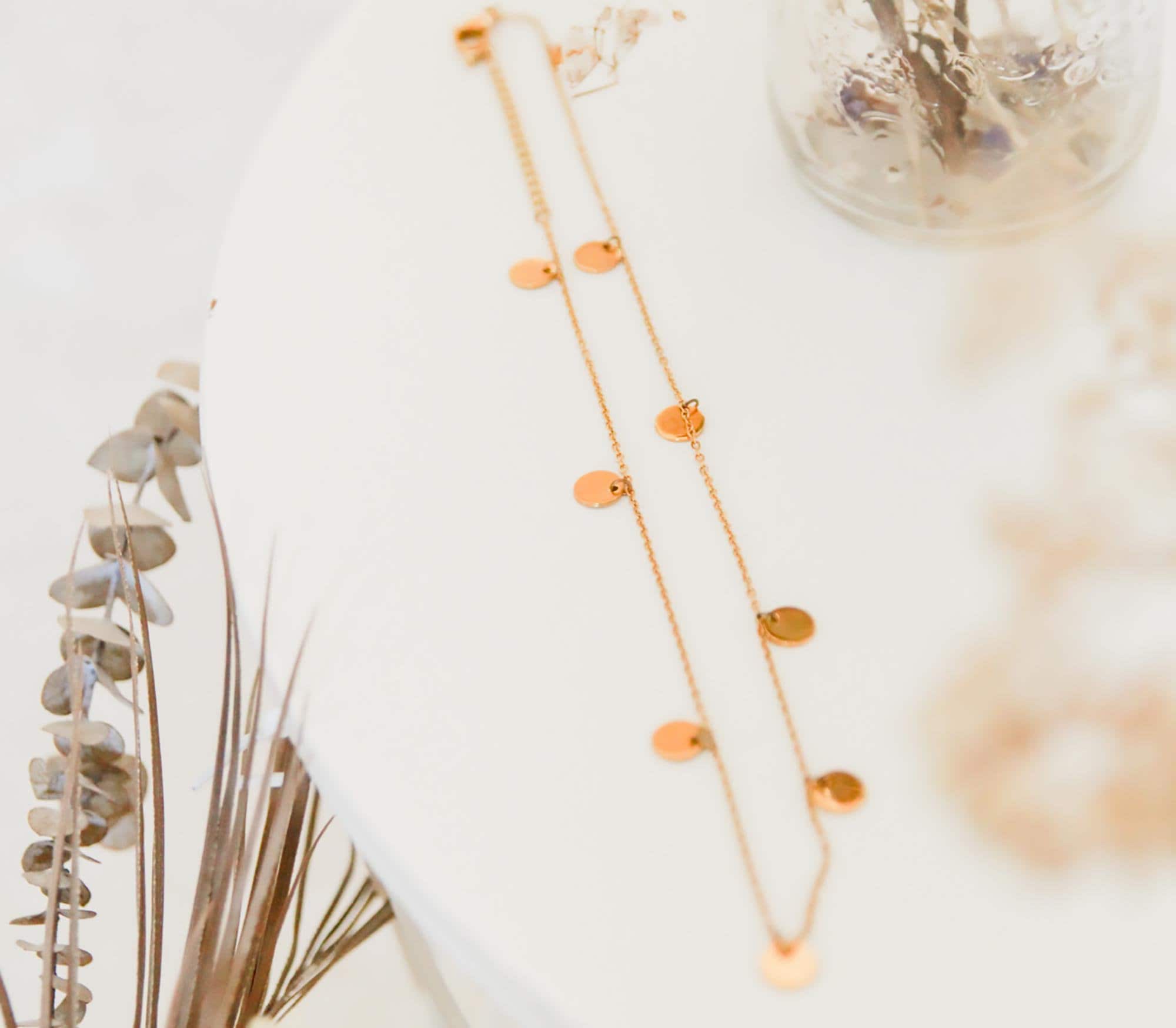 ゴールド ミニ ディスク チョーカー ネックレス | ミニマルで