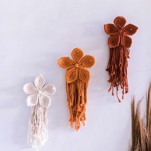 Handmade Macramé Flowers, Macramé Wall Hanging Floral Ornament Boho Home Décor, Terracotta Wall Art, Gift for Grandma, Mom