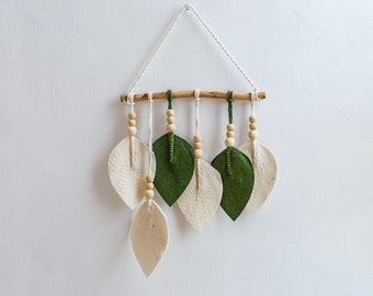 Macrame Leaf Wall Hanging: Green & Natural Cotton, Boho Decor