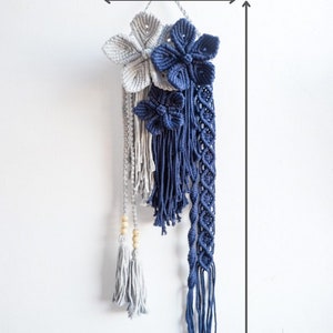 Navy Blue and Gray Floral Macrame Wall Hanging, Nature Tapestry Wall Art for Entryway, Bedroom, Housewarming Décor image 3